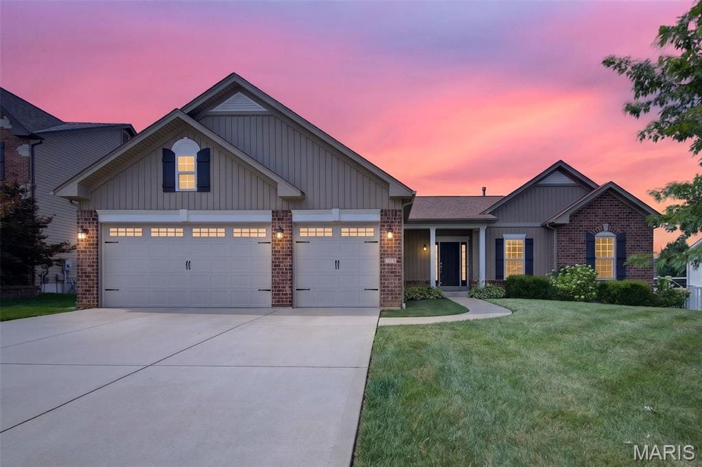 1125 Duxbury Lane