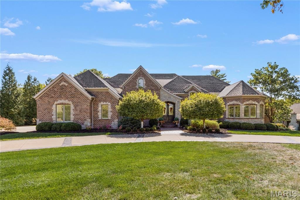 2 Fairlake Drive